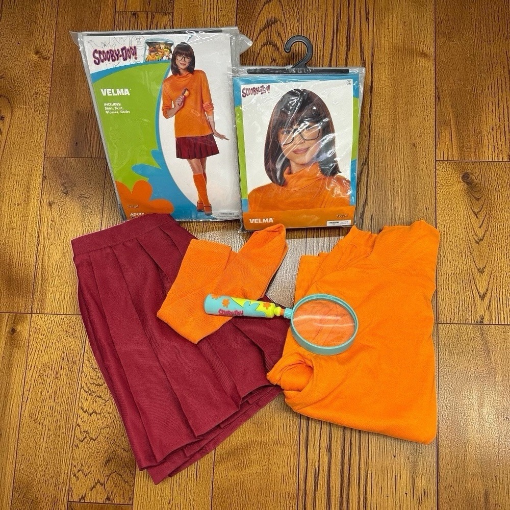 Spirit Halloween Adult Velma Costume Scooby-Doo Adult Size Small 4-6 With Wig +